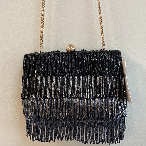 New Anthropologie Fringe Element Clutch!!🔥🔥🔥 - Picture 5 of 15